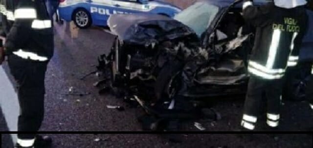 Lecce, carabiniere percorre contromano la superstrada: un morto e due feriti