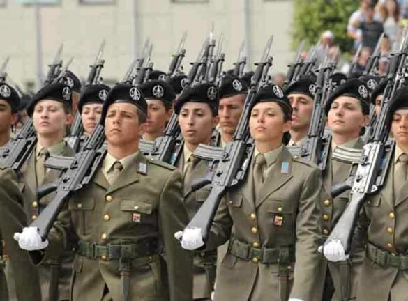 L’esercito festeggia i vent’anni delle donne nelle forze armate