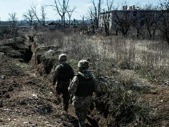 In Ucraina orientale è iniziato un parziale ritiro delle truppe governative e dei separatisti filorussi