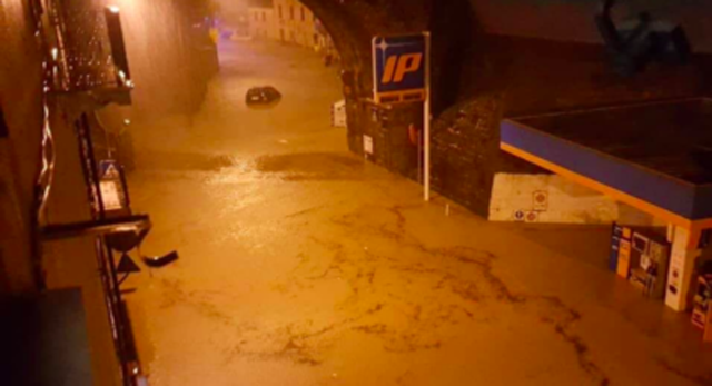 Genova: forti piogge, una ventina di persone hanno dovuto lasciare le loro case