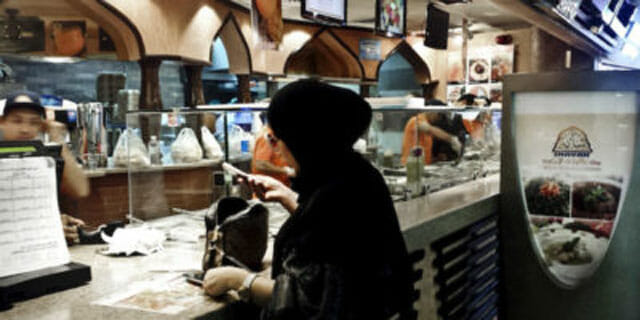 Arabia Saudita: abolita la segregazione obbligatoria delle donne in ristoranti e locali pubblici