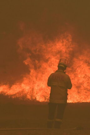 Australia: incendi, altri due morti e 5 dispersi