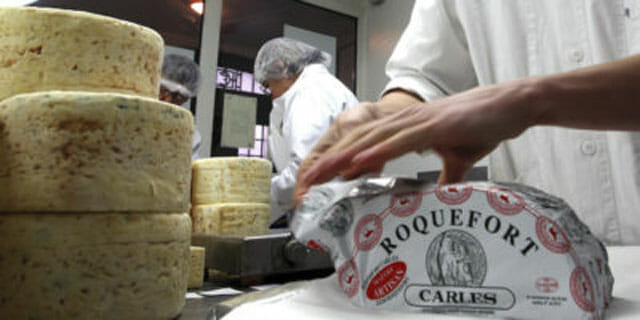 Stati Uniti: proposta una tassa sui prodotti francesi come vino e formaggio