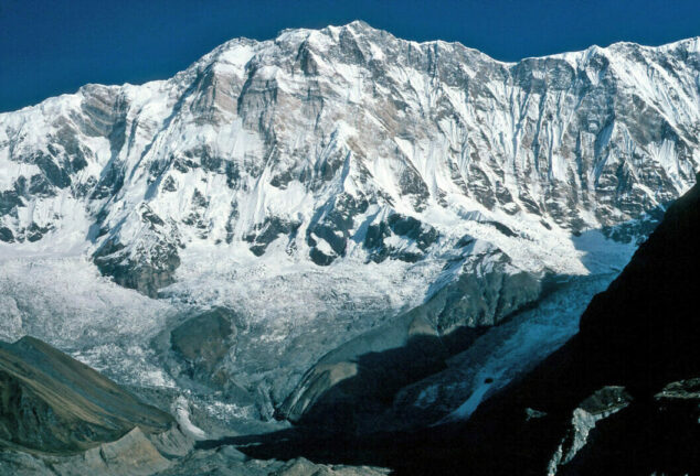 Nepal: 7 escursionisti sono dispersi dopo una valanga sul monte Annapurna