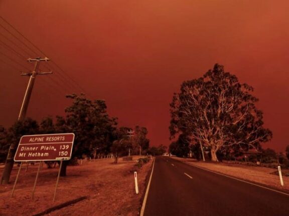 L’Australia è in ginocchio: almeno 23 morti in roghi