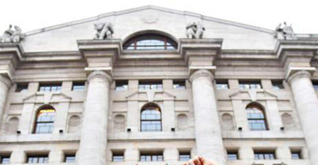 Il coronavirus affonda i mercati, Borsa di Milano apre a -4, petrolio crolla del 31%