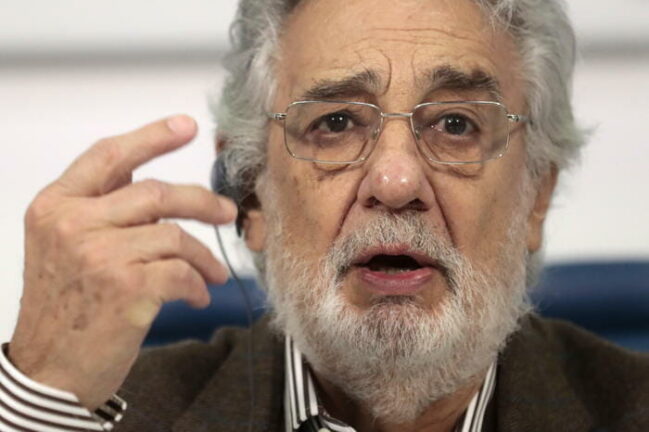 Placido Domingo si aggrava, ricoverato