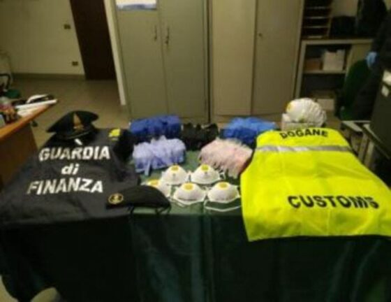 Sequestrati 840 mila guanti e 120 maschere