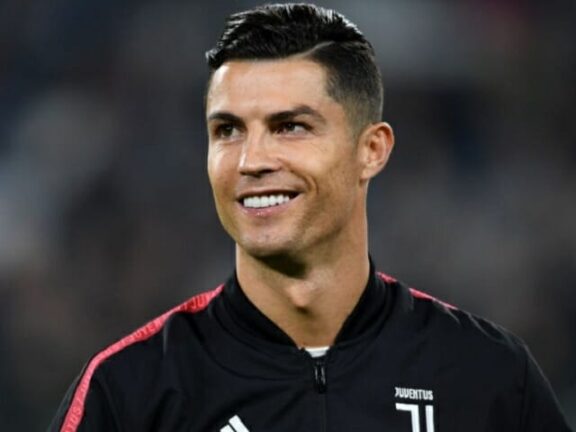 La carica di Cristiano Ronaldo: “Conquistiamo l’Italia, l’Europa, il Mondo”