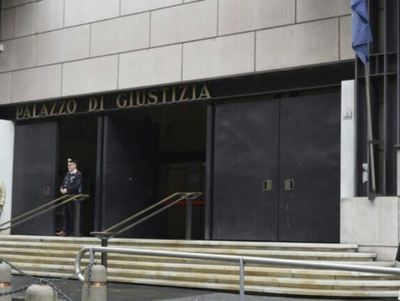 Tribunale Genova sospende udienze