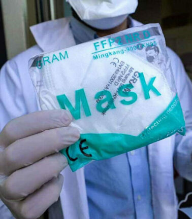 “Su mascherine storia folle”, la disperazione di una farmacista romana