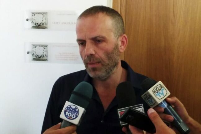 Coronavirus, Bacco: “soffre il caldo ma non sparirà”