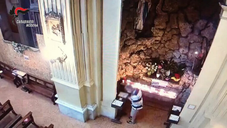 Carabinieri a messa arrestano un ladro, in manette un 46enne