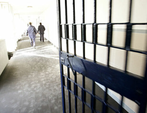 Tragedia nel carcere di Benevento, detenuto di 22 anni si impicca in cella