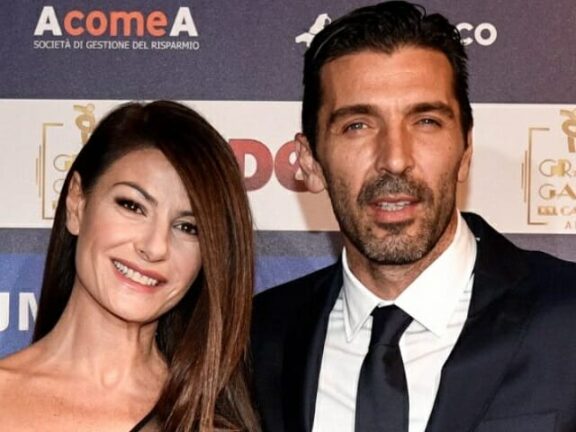 Ilaria D’Amico su twitter: “Buffon miglior terzo portiere al mondo”