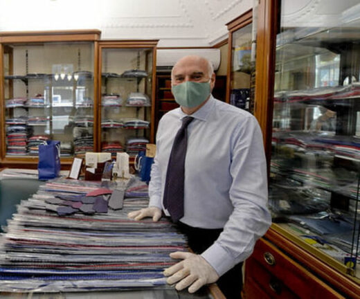 Al re delle cravatte, Marinella, chiedono mascherine griffate