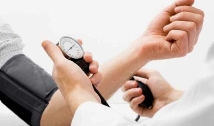 Pressione alta? Ecco i 10 alimenti che dovresti mangiare