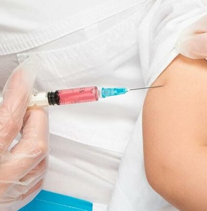 Vaccino influenza, presto circolare per bimbi 0-6 anni e per over 60