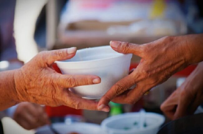 Bari. Aiuto ai più bisognosi con la “social bag”.