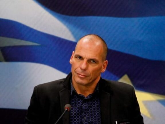 Varoufakis ex ministro Grecia: “Roma crollerà senza Eurobond”