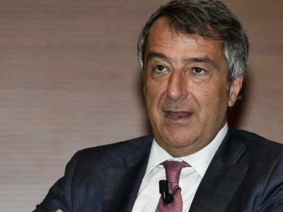 Fondazione Gimbe: “Ragionevole sospetto che Lombardia aggiusti dati”