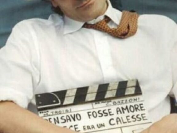 “Pensavo fosse amore… Invece era un calesse”. De Martino rompe il silenzio