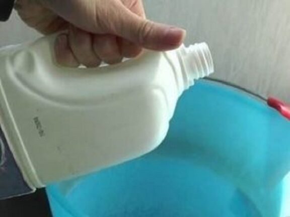 Gargarismi con candeggina e doccia con detersivo è allarme in Usa