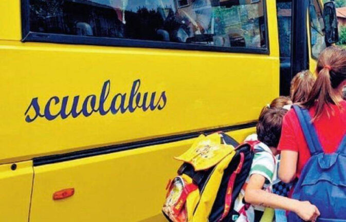 Puglia: evitare assembramenti negli scuolabus nel prossimo anno scolastico
