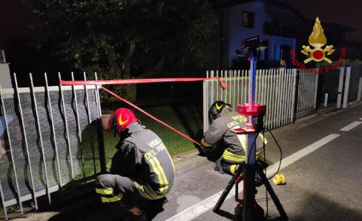 Cade bici infilzato collo, prognosi riservata per 14enne