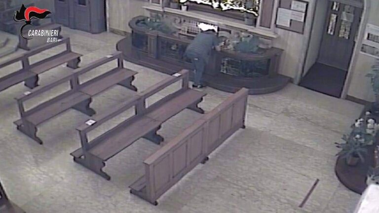 Alberobello (BA): arrestati ladri di offerta nella Basilica Alberobello (BA): arrestati ladri di offerta nella Basilica