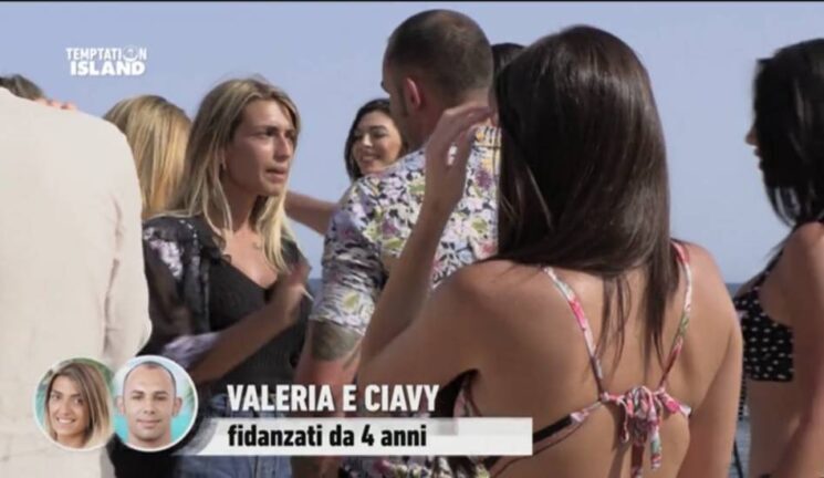 “Pezzo di m…”. Ciavy e Valeria fanno volare Temptation Island