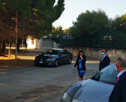 Azzolina in visita alla scuola Giovanni Falcone di Palermo