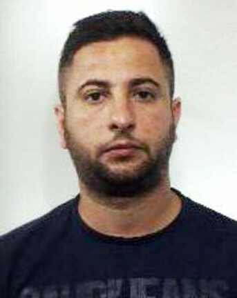 Bronte (Ct): pretende soldi e minaccia una assistente sociale, denunciato