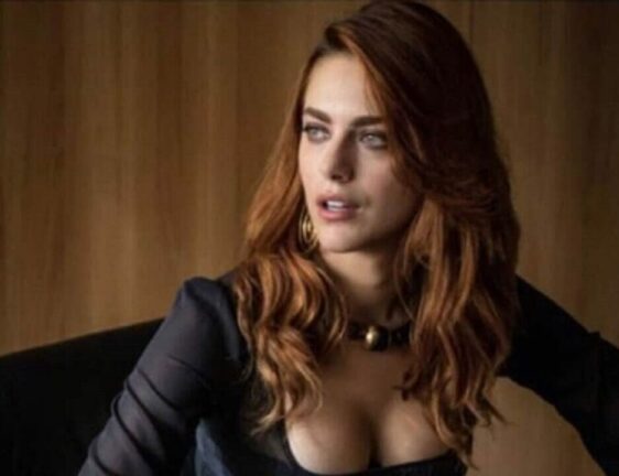 Miriam Leone, stacco coscia in bella vista ed il web impazzisce: la foto