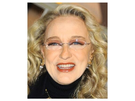 Eleonora Giorgi svela come procedono le cose tra Paolo e Clizia e cosa pensa della Incorvaia.