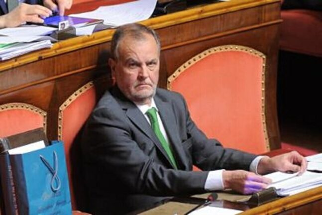 Calderoli: “Maschio infedele, si porta il voto di quattro donne”