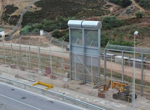 In Spagna stanno costruendo i muri anti migranti più alti al mondo