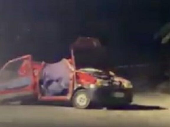 Tragedia a Trani, scontro tra due auto durante un sorpasso: un morto