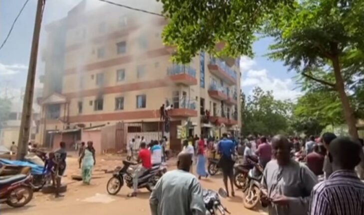 Colpo di stato in Mali: “Arrestati premier Cissé e presidente Keita”