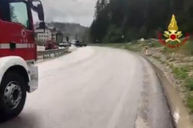 Bomba d’acqua a Cortina, fiume di fango nelle strade
