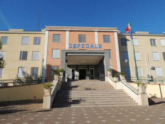 Manfredonia (Foggia): Porta figlia ferita al pronto soccorso, la rifiutano