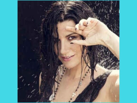 Laura Pausini, il sorriso dopo il dolore