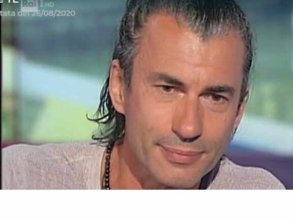 Kledi in diretta da Diaco scoppia in lacrime