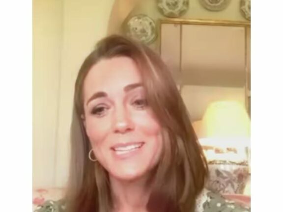 Kate Middleton ci regala una lezione di stile da fare invidia a Letizia Ortiz