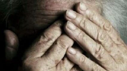 Ferrara: nonno, colpito a pugni dal nipote, muore dopo un anno