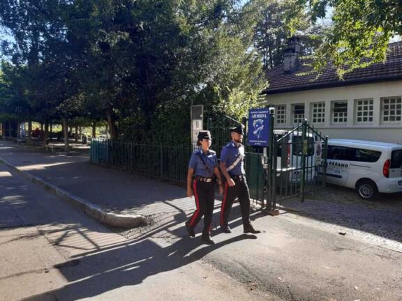 Anziani truffati per giocare al casinò, tre arresti