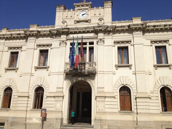 Assenteismo in Comune Reggio Calabria, condannati in 26
