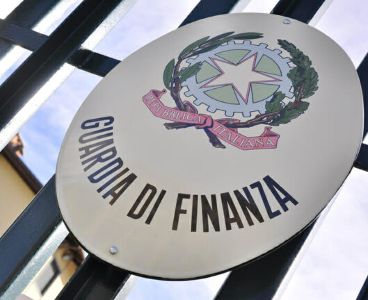 Fisco: Gdf, 16 mln Iva evasa con fatture false, 22 indagati