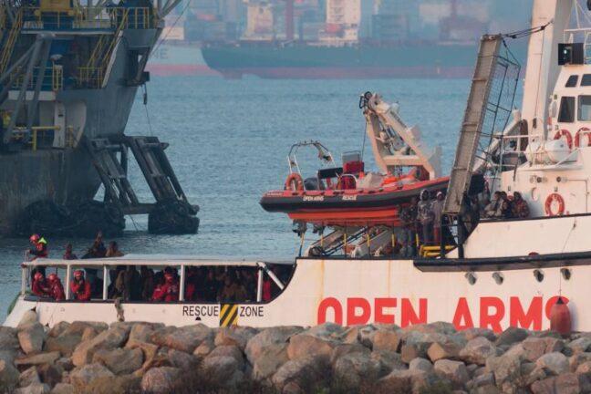 Avanti tutta per la nave Ong: Open Arms fa rotta sull’Italia