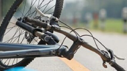 Ciclista 67enne perde la vita investito da un'auto